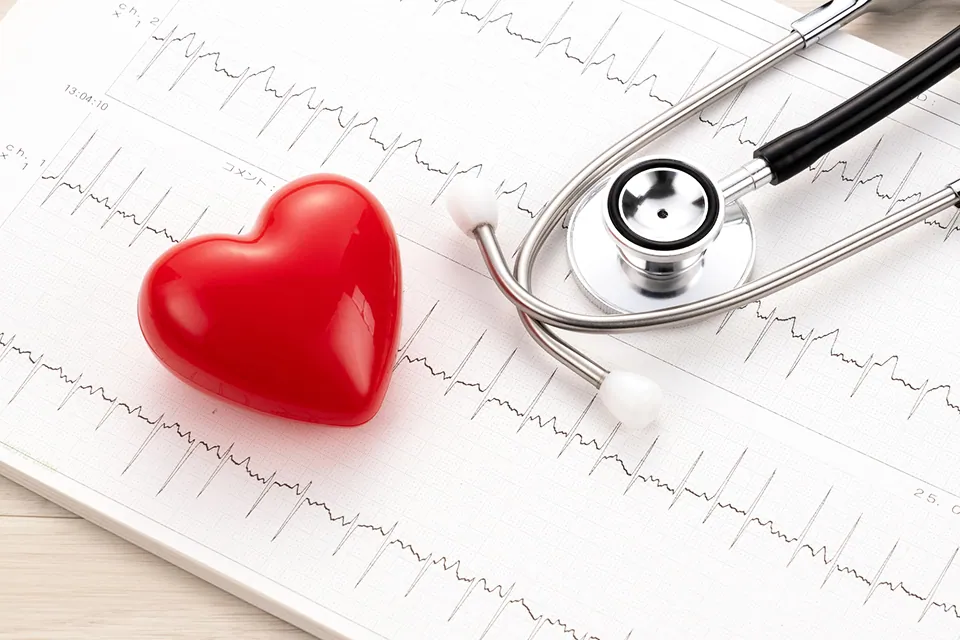 腹痛を訴えるイメージ