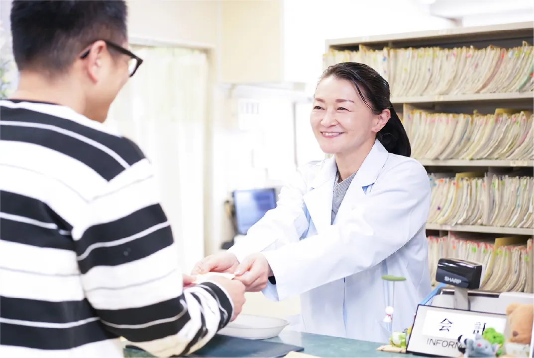 病院受付のイメージ